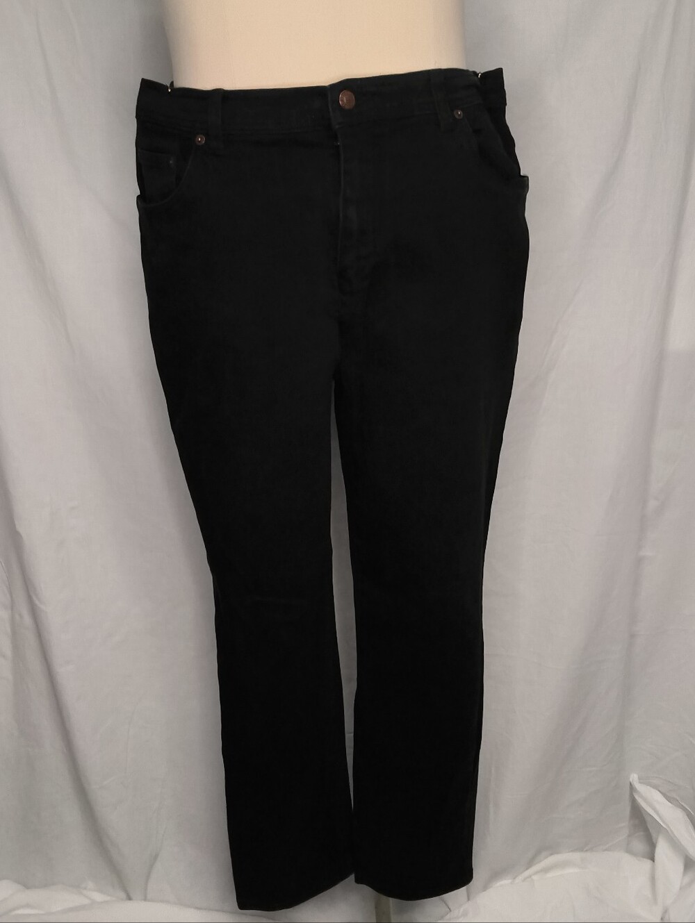 bill blass Women's Straight Black Jeans